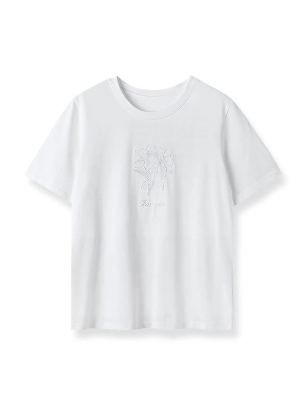 製品画像: 刺繍花柄ショートスリーブTシャツ正面図