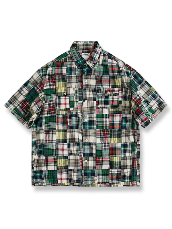 製品画像: 復古パッチワークグリーンヒャクヤ布デザインのリラックスフィット半袖多ポケットシャツの全体像