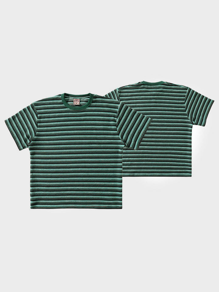 エメラルドグリーン色織りストライプのリラックスフィット日本スタイルショートスリーブTシャツの全体像