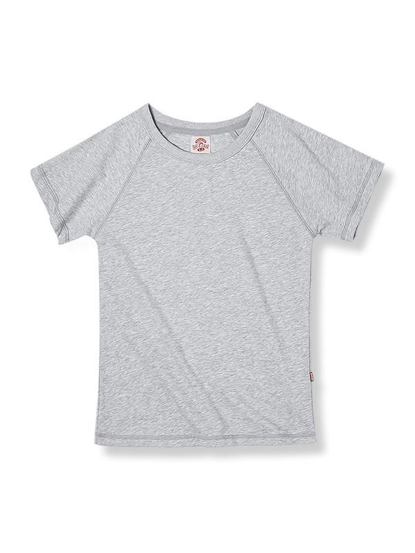 シンプルベーシック 灰色 純綿 ドロップショルダー Tシャツ正面展示。