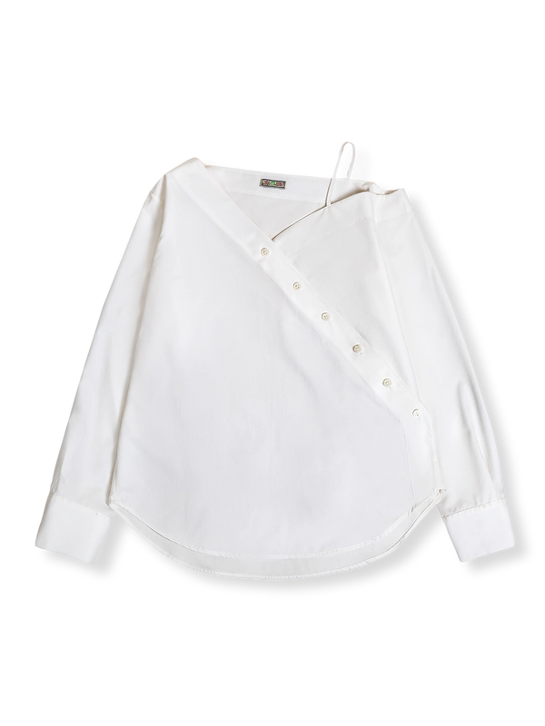 PESSOA CLUB フレンチカジュアルアシンメトリックオフショルダーストラップホワイトシャツ正面展示