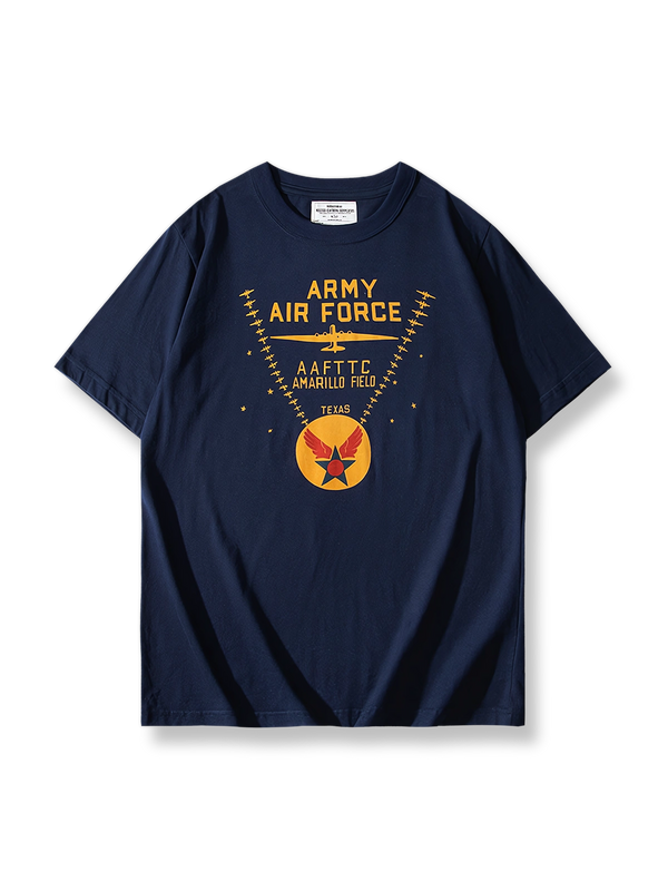 アメリカンレトロ空軍エンブレムプリントTシャツの正面画像