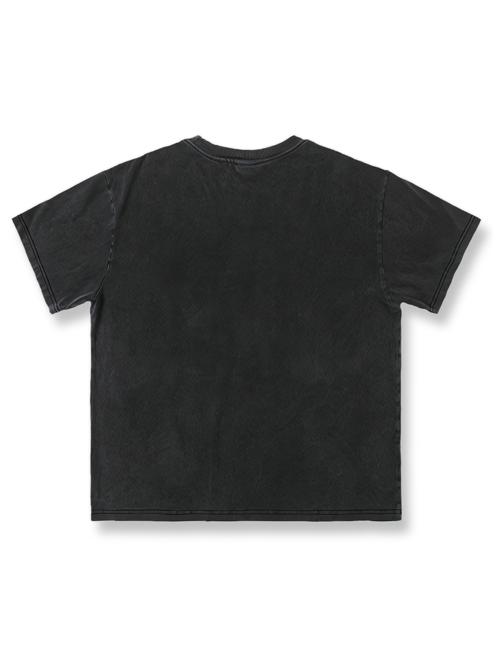 サンドウォッシュ加工のヴィンテージロックプリントクルーネック半袖Tシャツ正面展示