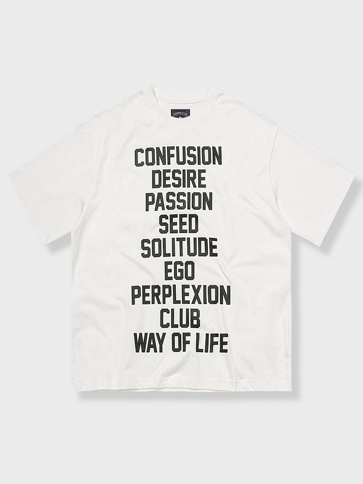PARDONのスローガンデザイン半袖Tシャツ、純粋なコットン素材、ゆったりしたシルエット、白背景で撮影。