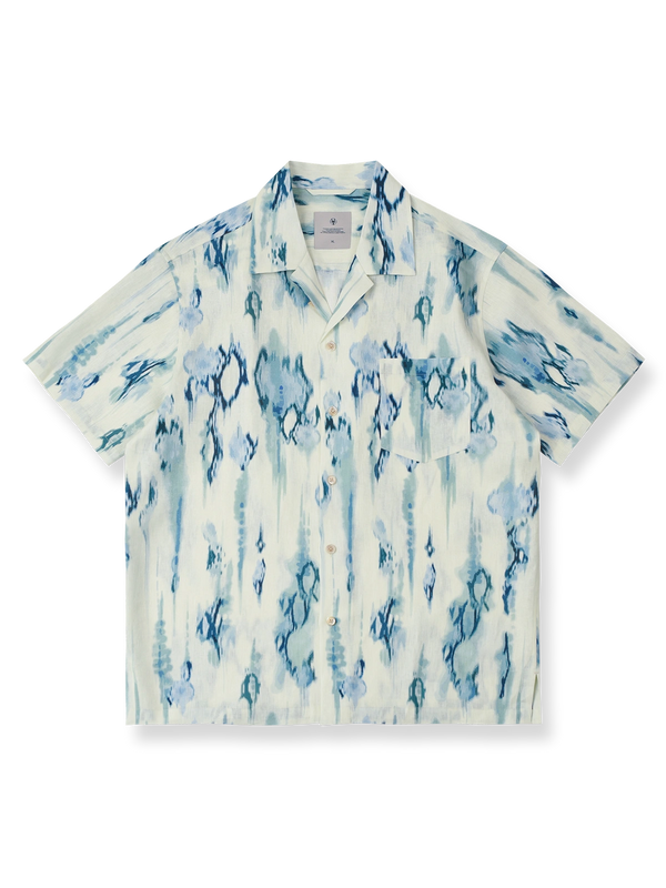 ブルーウォーターカラープリントリネンシャツの正面図